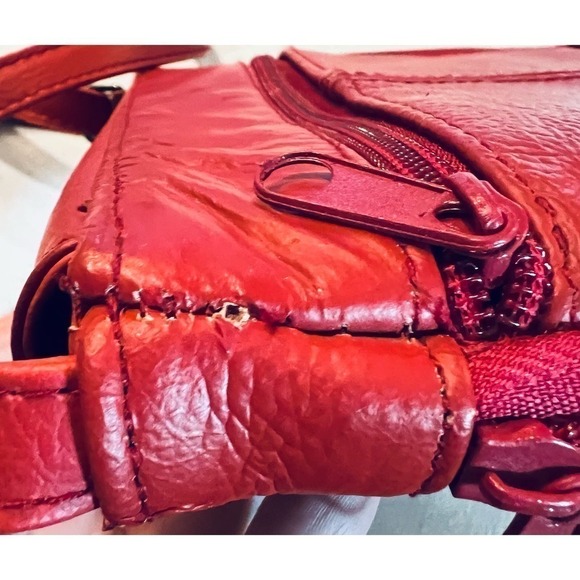 Expandable Red Faux Leather Crossbody with an Adjustable Strap Shoulder Bag - Picture 11 of 12